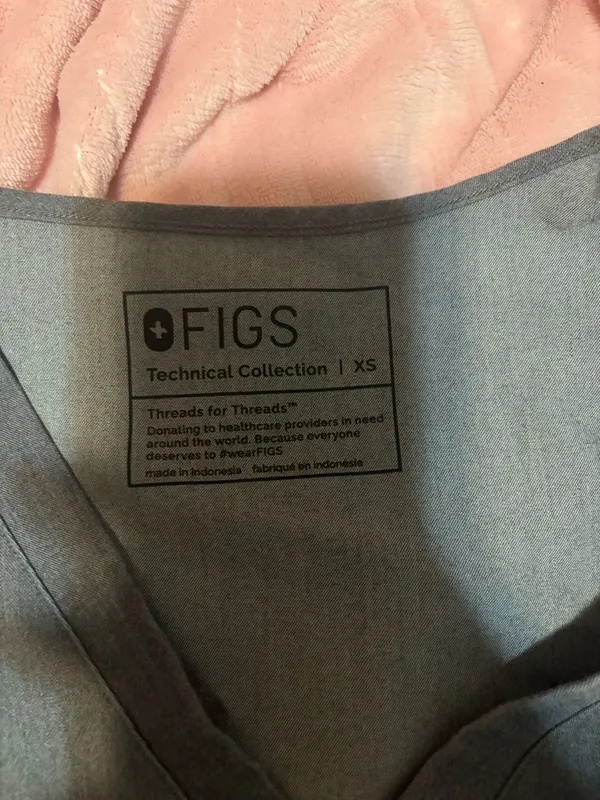 Figs Greg scrub top  - Image 2