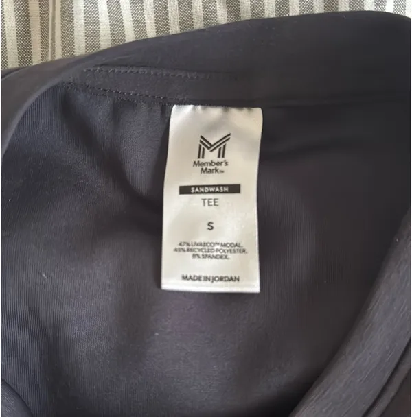 Black tee - Image 2