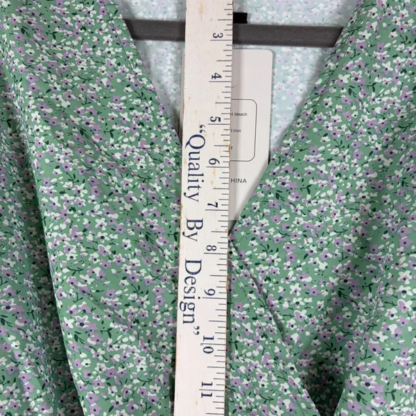 Fashion Floral Pleated Midi Dress Green Purple‎ Ditsy Puff Sleeve V-Neck Size M - Image 6