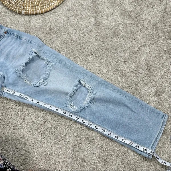 American Eagle Stretch Mom Straight Jeans Distressed Ripped Blue Size 6 Short - Image 12
