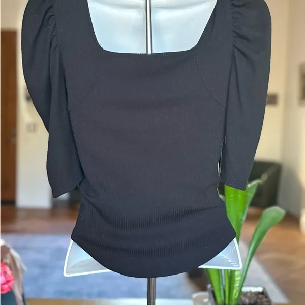 Free People Elegant Black Puff Sleeve Top - Image 4