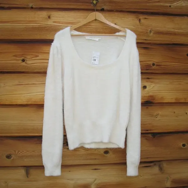 NWT Super Soft Ivory Size XL Fuzzy White Ivory Round Neck Knit Sweater Pullover - Image 3