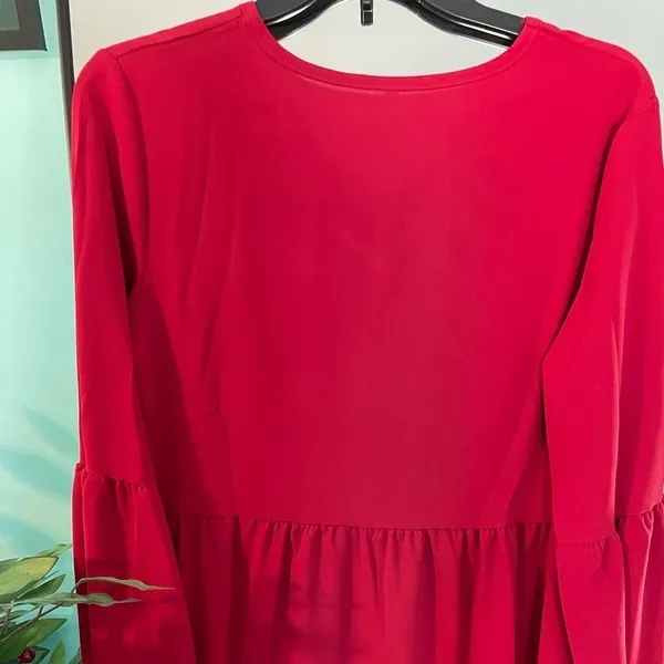 Red‎ Womens Solid Long Bell Sleeve V-Neck Tiered Babydoll Mini Dress Size Small - Image 2
