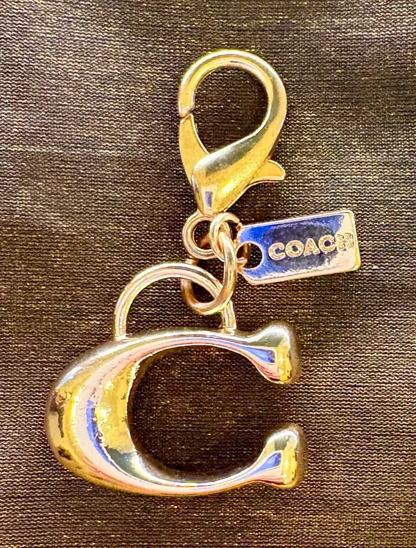 Key chains, bracelet, etc. smoke free home - Image 2