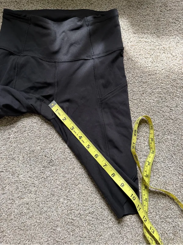 Lululemon Fast And Free Short 10" *Non-Reflective in Black Size 2 Running - Image 7