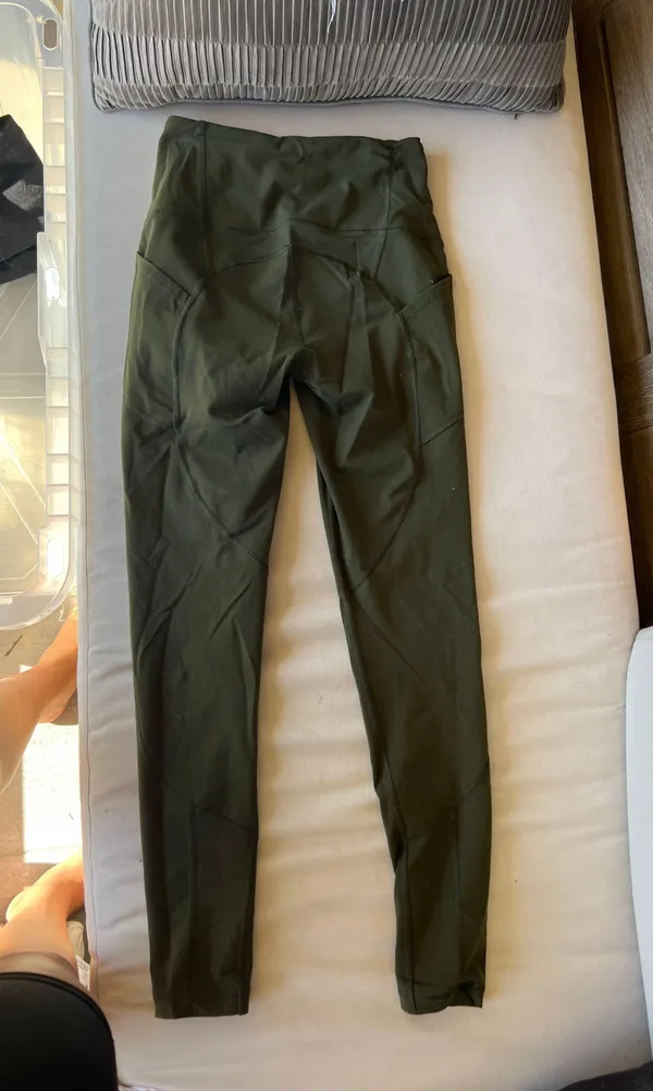 Victoria’s Secret Sport Leggings - Image 3
