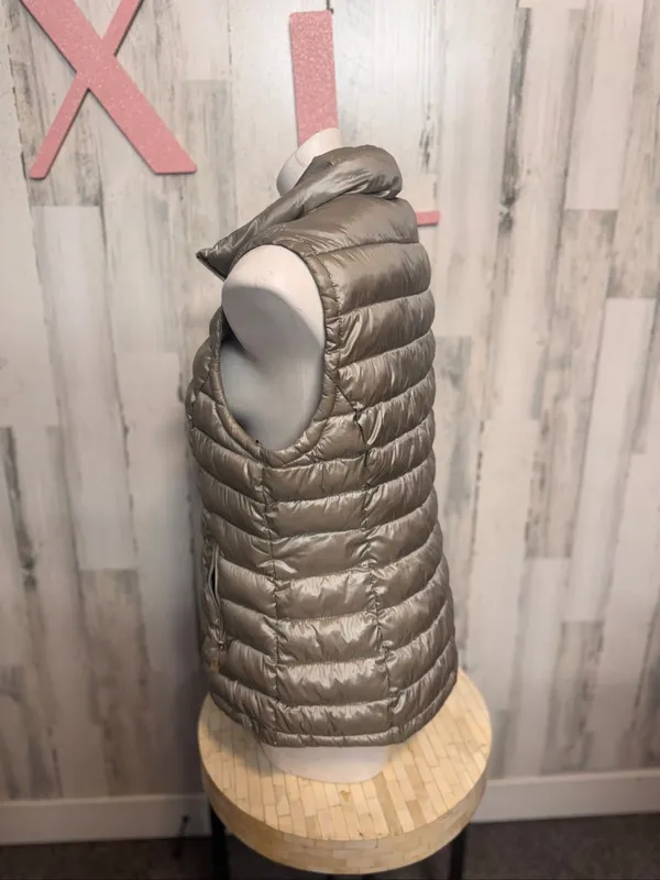 Calvin Klein Metallic Packable Puffer Vest Womens XL Champagne Taupe Quilted - Image 4