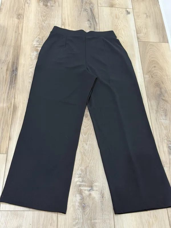 H&M Black Pull-On Pants with Tag Detail - Image 4