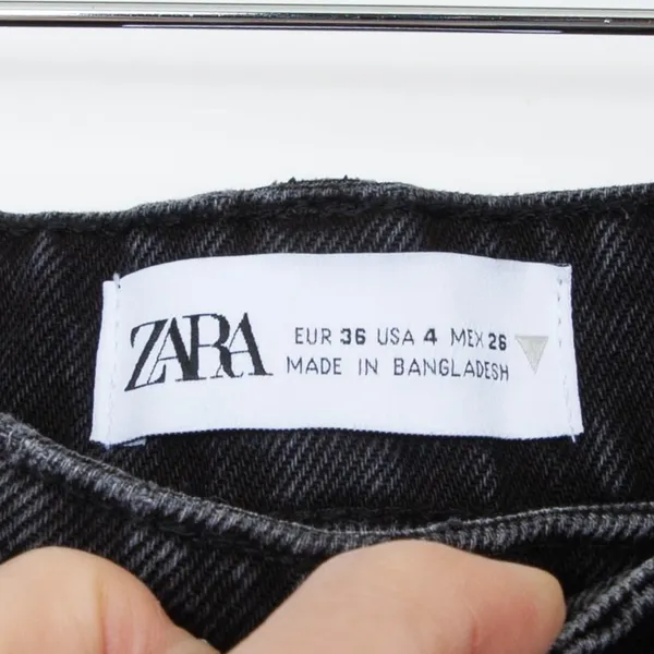 Zara High Rise Button Fly Distressed‎ Denim Shorts Womens Size 4 - Image 3