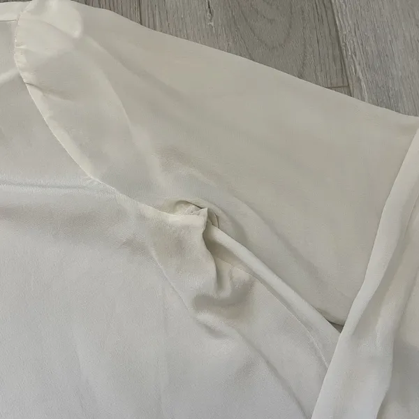 Intimissimi Sheer Buttonup Shirt long sleeve womens Cream (small) minimalist - Image 5