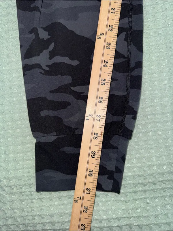 Athleta Salutation Joggers size M Tall - Image 2