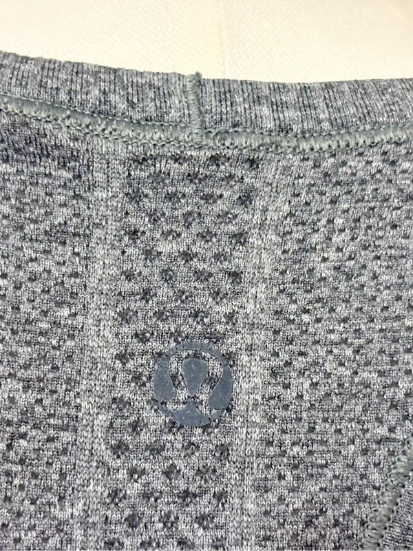 Lululemon Swiftly Tech Racerback Tank Top Gray Size 8 Seamless Running Athletic - Image 3