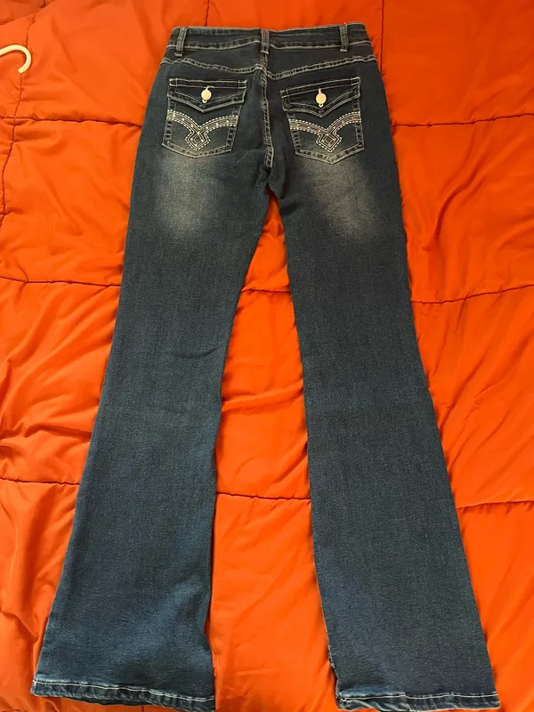 Shein Dark Wash High-Waisted Flare Jeans - Image 2
