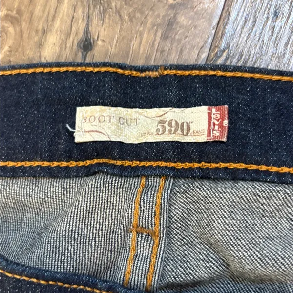 Levi's NWT 590 Bootcut Fuller-Waist Jeans 22W - Image 5