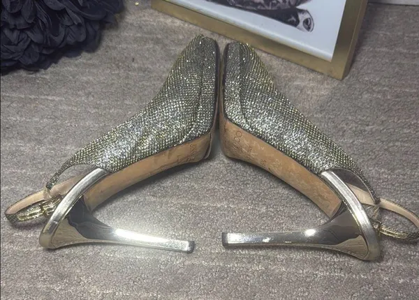 Jimmy Choo Gold Slingback Heels - Image 10