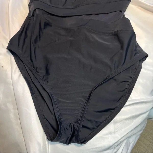 BLEU ride Beatty black modern swimsuit, one piece built-in cups NWOT - Image 3