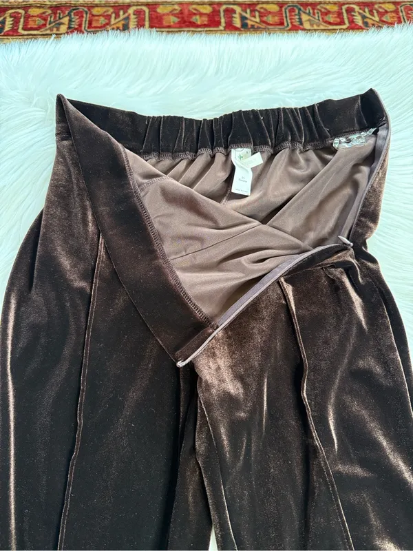 Halara Brown Velvet High Waisted Flare Pants NWOT XL - Image 4