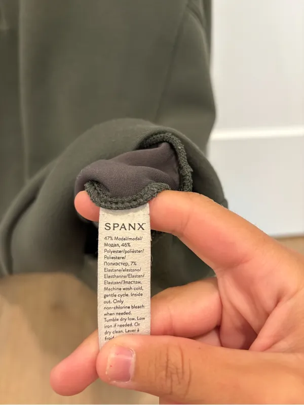 Spanx Air Essential Quarter Zip Size 1X - Image 4