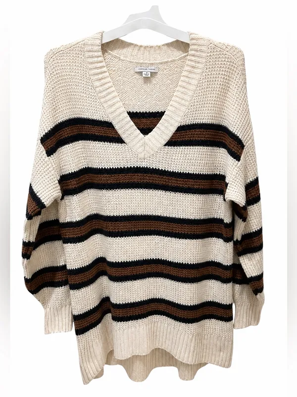 American Eagle Oversized
Dreamspun V-neck
Sweater size Small - Image 2
