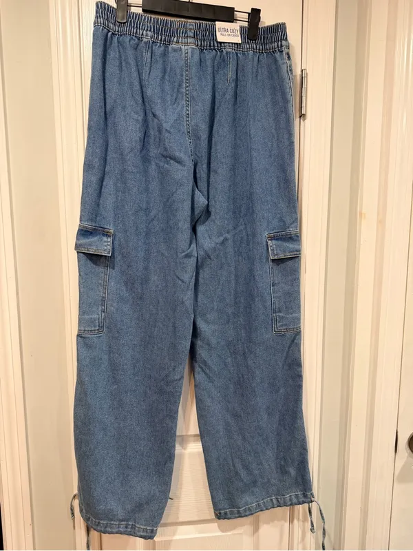 NWT Vanilla Star Size L 12-14 Ultra Cozy Pull On Stretch Denim Cargo Jeans Pants - Image 6