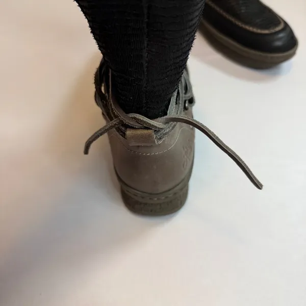 OTBT‎ Womens Black Slope Faux Shearling Lined Winter Boots Mid Calf Wrap Lace - Image 14