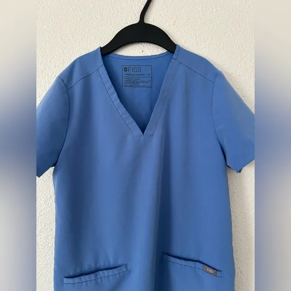 FIGS Womens Capri Blue Casma-Three Pocket Scrub Top sz XS - Image 7
