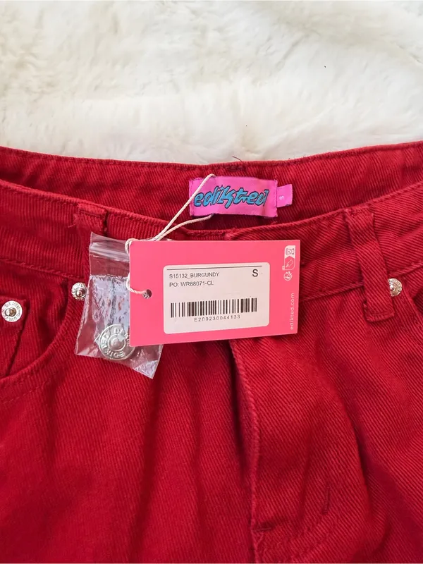 Edikted Deep Red Low -Waist Jeans - Image 3