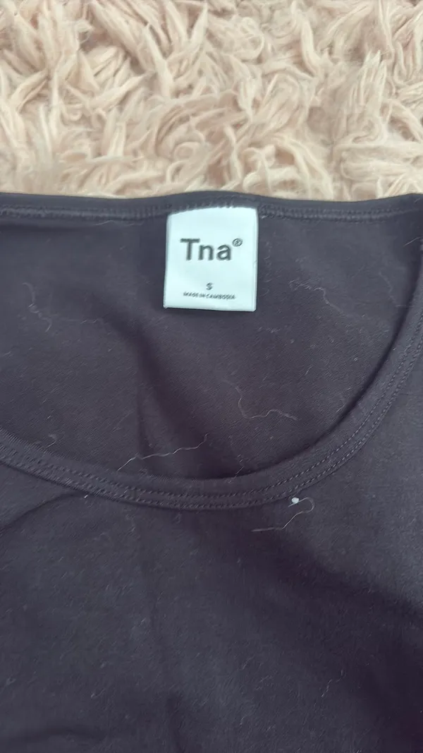 TNA Aritzia Shirt Black Short Sleeve - Image 2