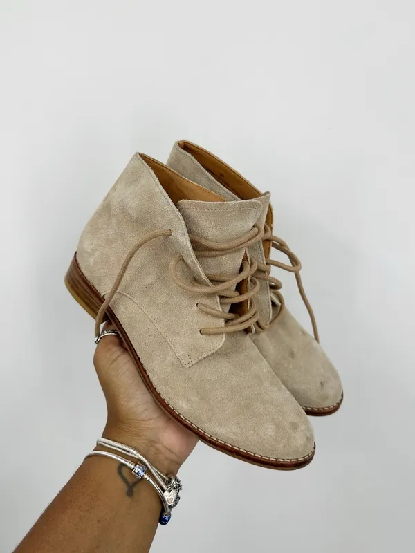 Urban Outfitters Marnie Suede Lace Up Boots Woman's Size 6 Boho - Image 2