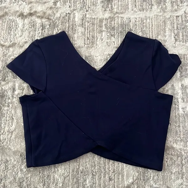 Rolla Coster | Navy Blue Criss Cross Crop Top Cap Sleeves Small - Image 2