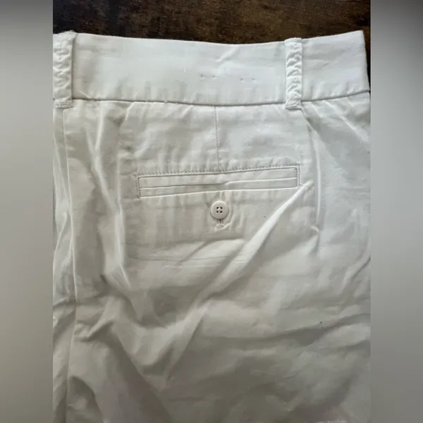 J. Crew | ladies broken-in Chino shorts. Size: 10 - Image 8