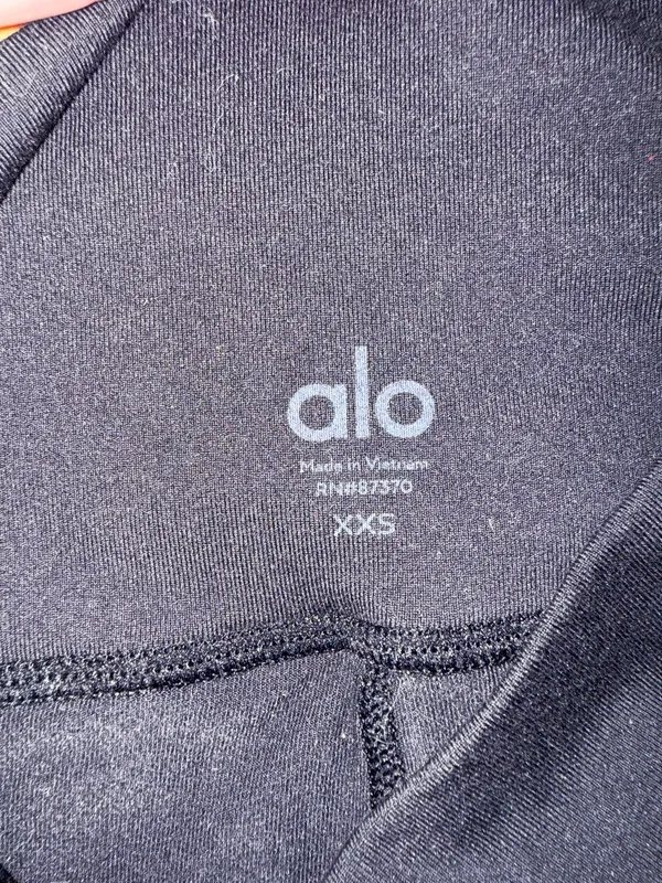 Alo Spandex Yoga - Image 3