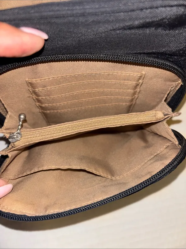 Baggallini Black Nylon Crossbody Compact Size Lots Of Compartments Preloved - Image 6