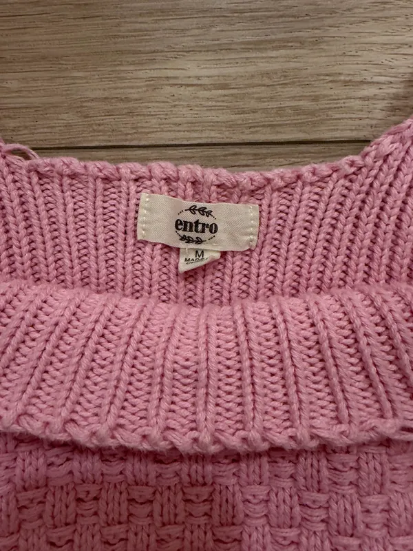 Entro Cute pink crochet tank top - Image 2