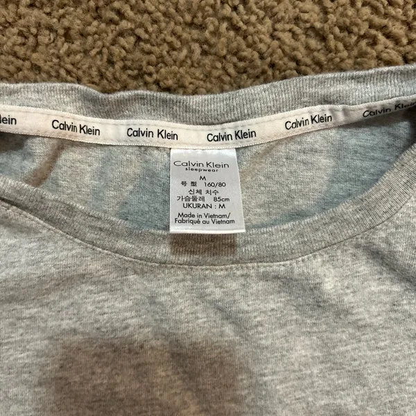 Calvin Klein Gray Logo Sleep Tee T-Shirt Loungewear Women’s Size Medium - Image 2