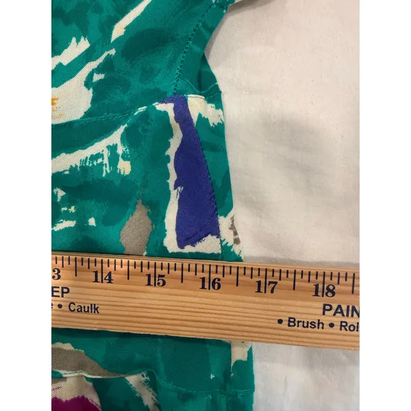 Vintage REO Midi Dress Women's SZ 14 Green Abstract Pleated V-Neck Short Sleeves - Image 11