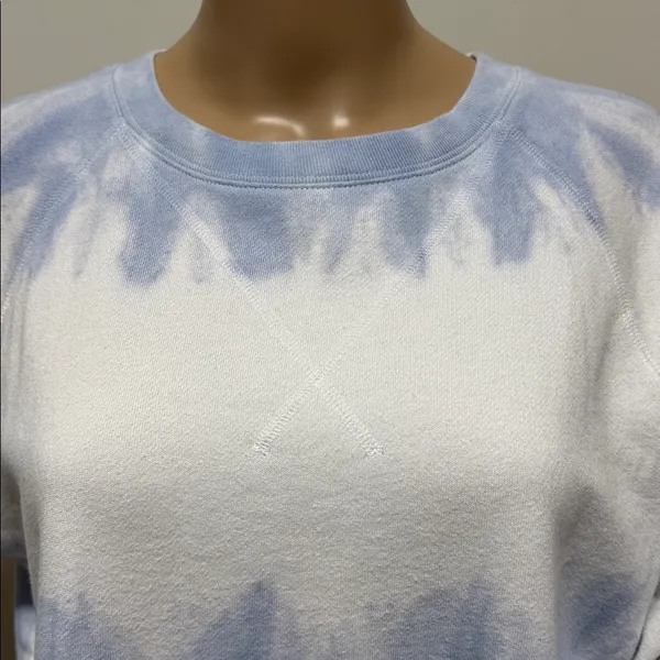 GAP Women's Baby Blue & White Tie-Dye Sweatshirt size M - Image 2