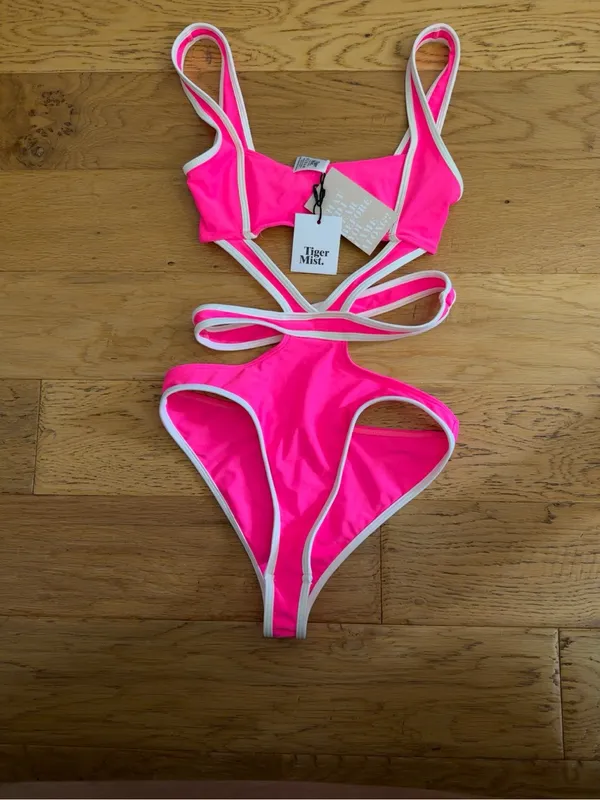 NWT - S - TIGER MIST - Women's Pink Contrast-Trim Cutout Bikini - Image 2