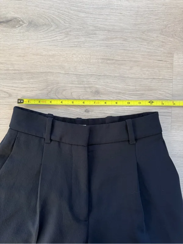 Aritzia Black Cropped Pleated Trousers - Image 2