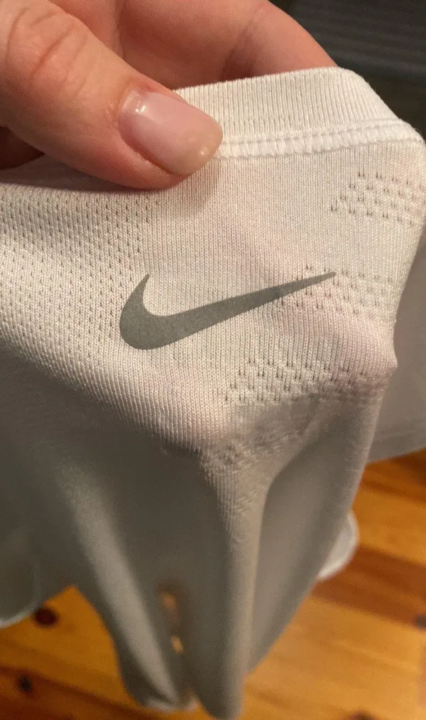 Nike Tank Medium - Image 3