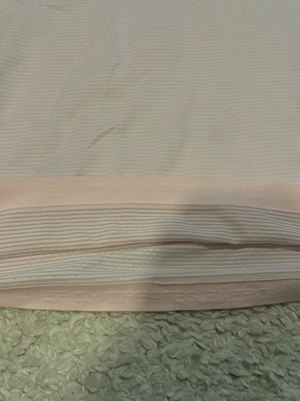 Lululemon top - Image 4