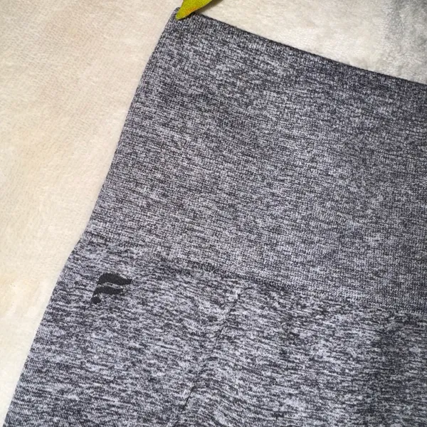 NEW Fabletics Sync Seamless High-Waisted 7/8 Legging - Image 15