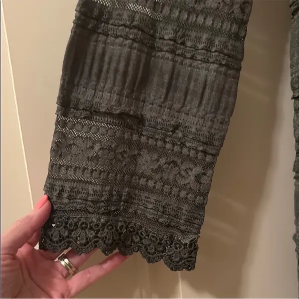 POL Elegant Dark Gray Fully Lined Lace &‎ Crochet Dress size smal - Image 3