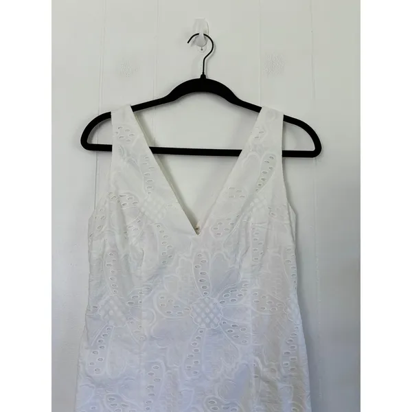 Lilly Pulitzer Madden Dress Resort White Jumbo Petal Eyelet Scalloped Size 6 - Image 4