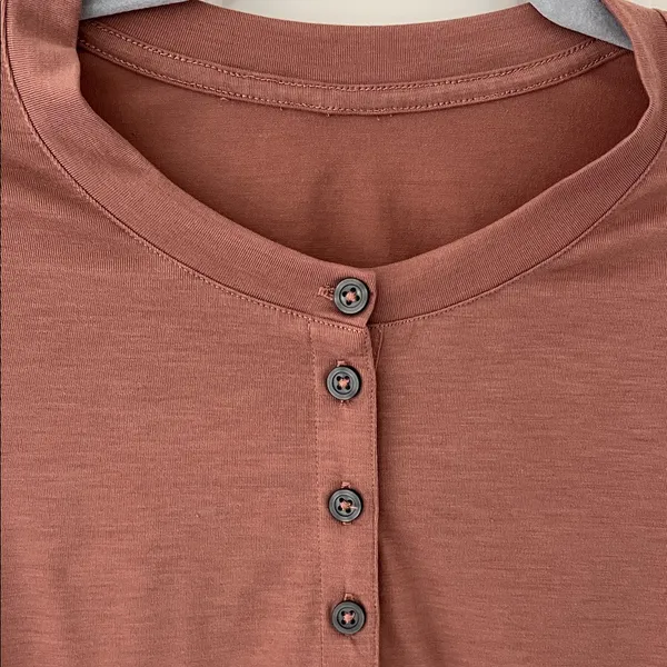 Vuori Cropped Henley Long-Sleeve Top - Rust Brown - Image 4