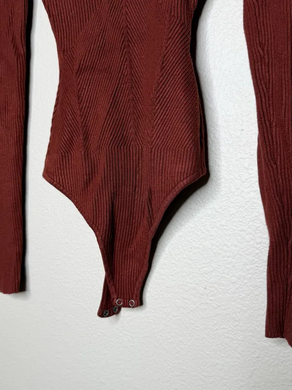 Abercrombie & Fitch Women Contouring Ribbed Bodysuit XS Thong Back Rust Brown - Image 4