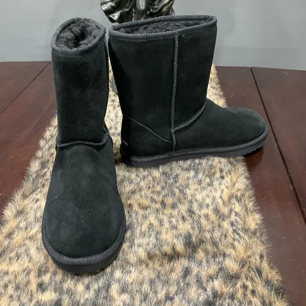 NWOT‎ KOOLABURRA BY UGG BOOTS - Image 4