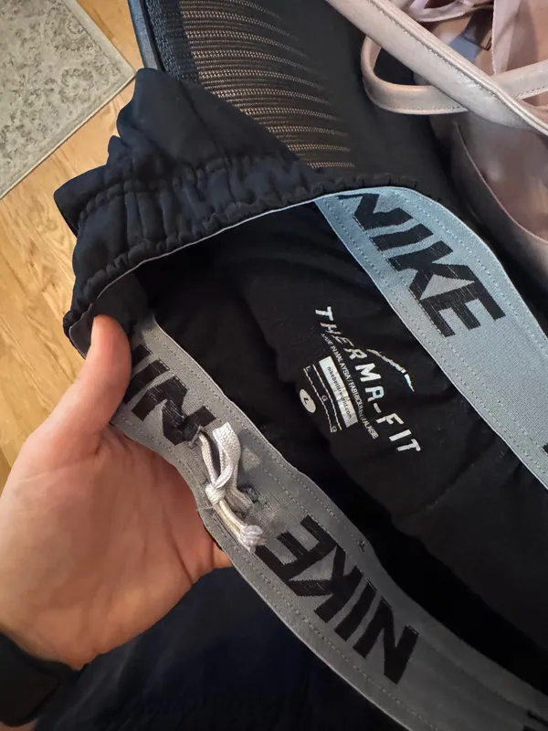 Nike Joggers Sweatpants Black - Image 3