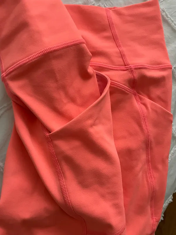 Fabletics Workout Shorts / Running Shorts - Image 3