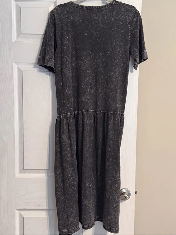 RD Style Drop Waist Black Acid Wash Short Sleeve Organic Cotton Midi Dress Med - Image 3